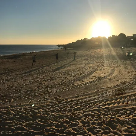 아파트 Seaside Comfort Beach And City *